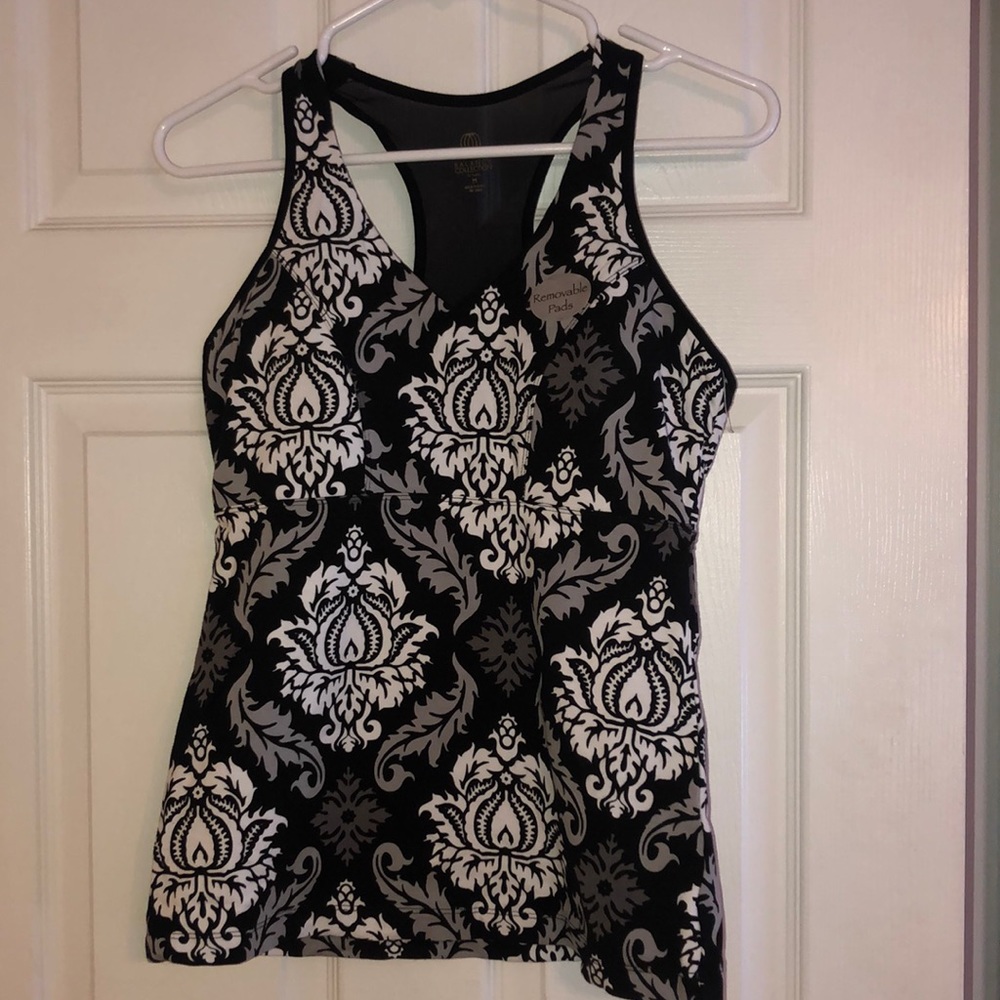 Workout tank top